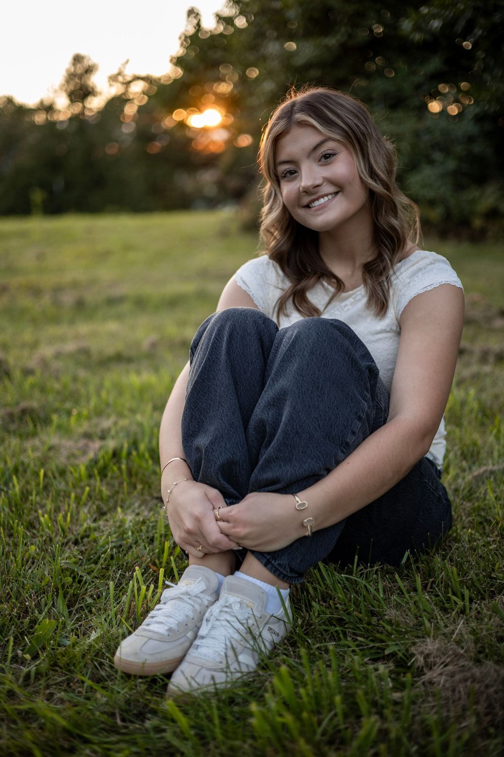 Girl smiling for senior photo