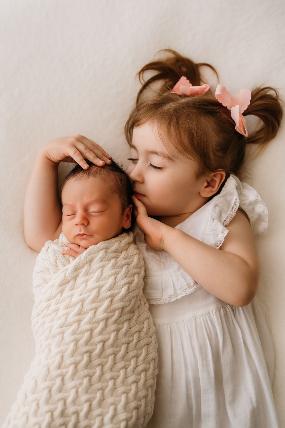Sibling newborn photography by Sydney newborn photographer