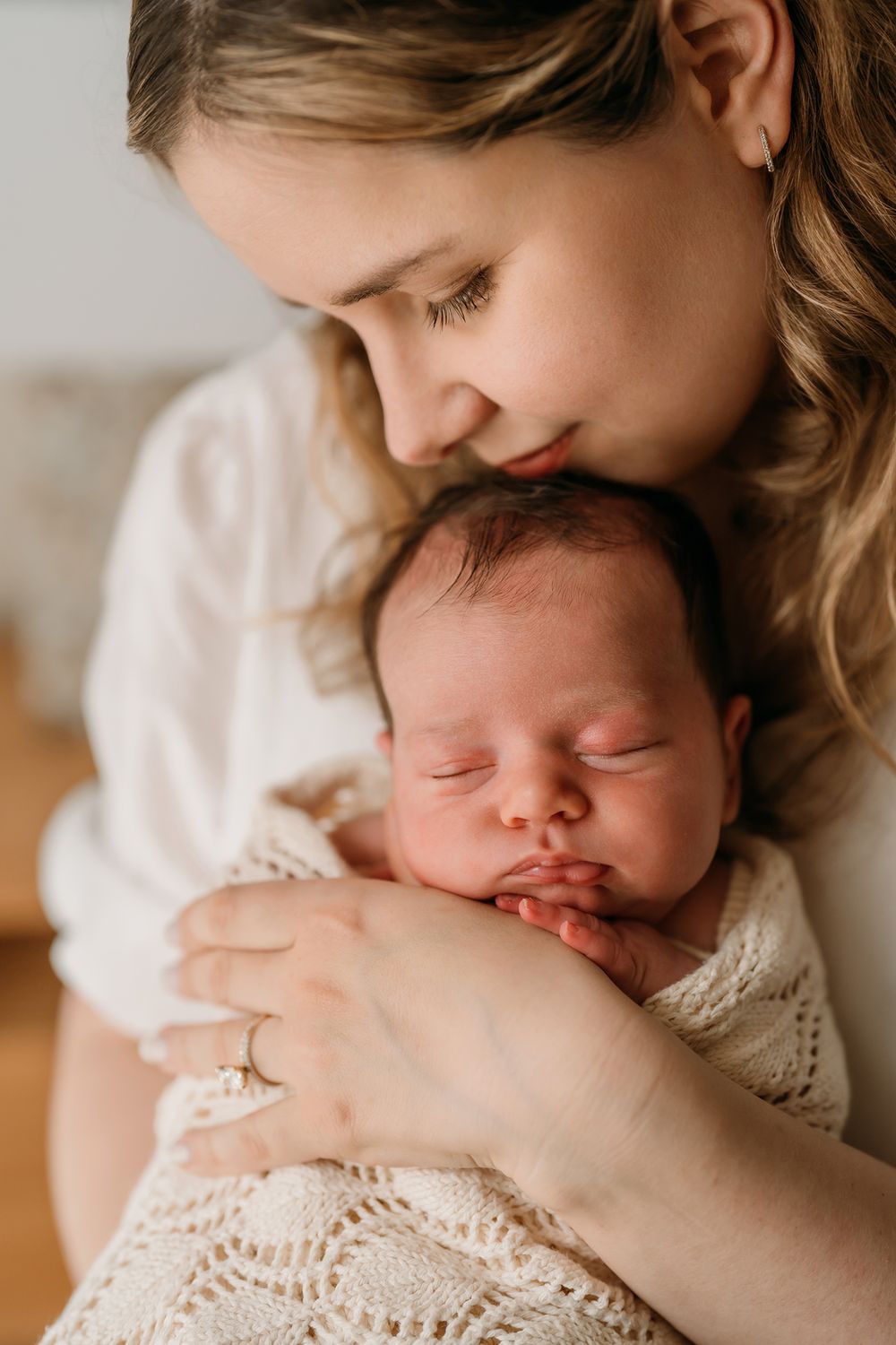 Best Sydney newborn photographer capturing families and babies all over Sydney