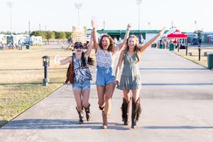 Houston concert and entertainment event photography with audience interaction