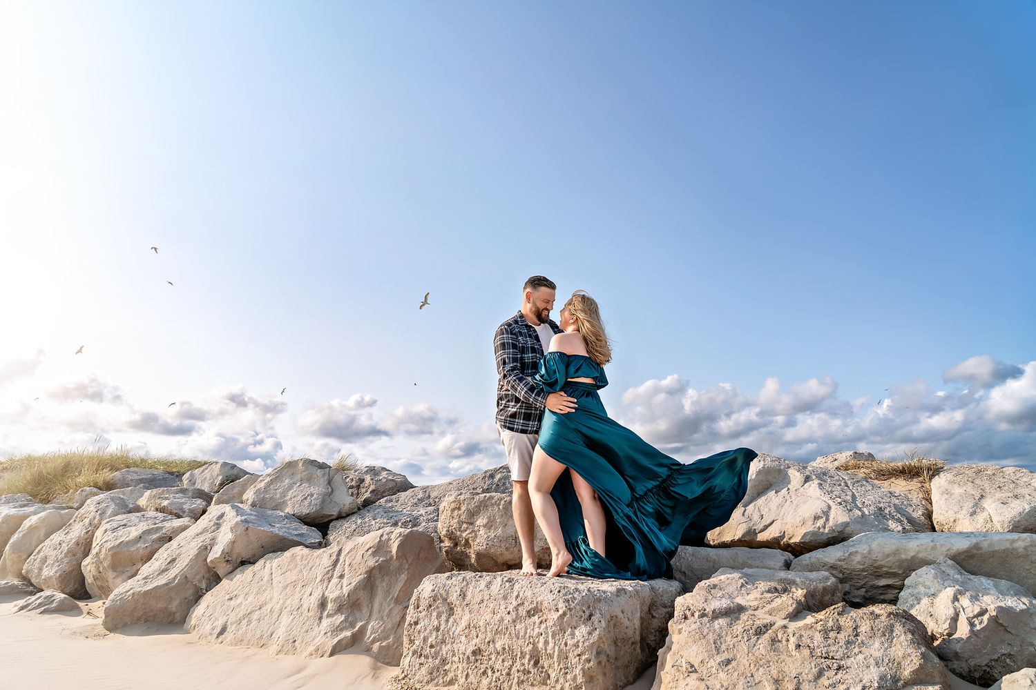 Couple photo session at Mudeford Beach, Christchurch, UK.
