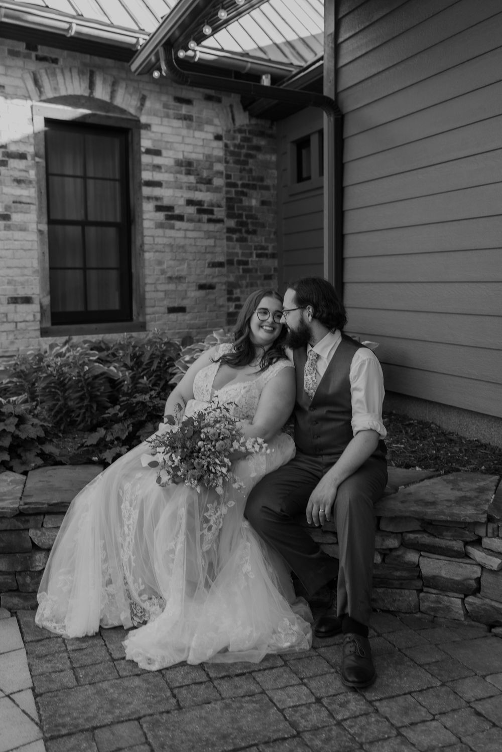 Wedding Photos taken at Gardens of Castle Rock in Minnesota by WilanrieBPhotography