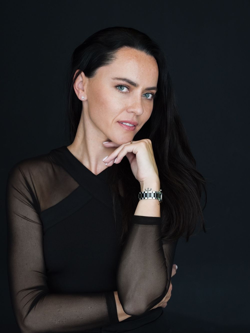 Elegant woman's portrait.