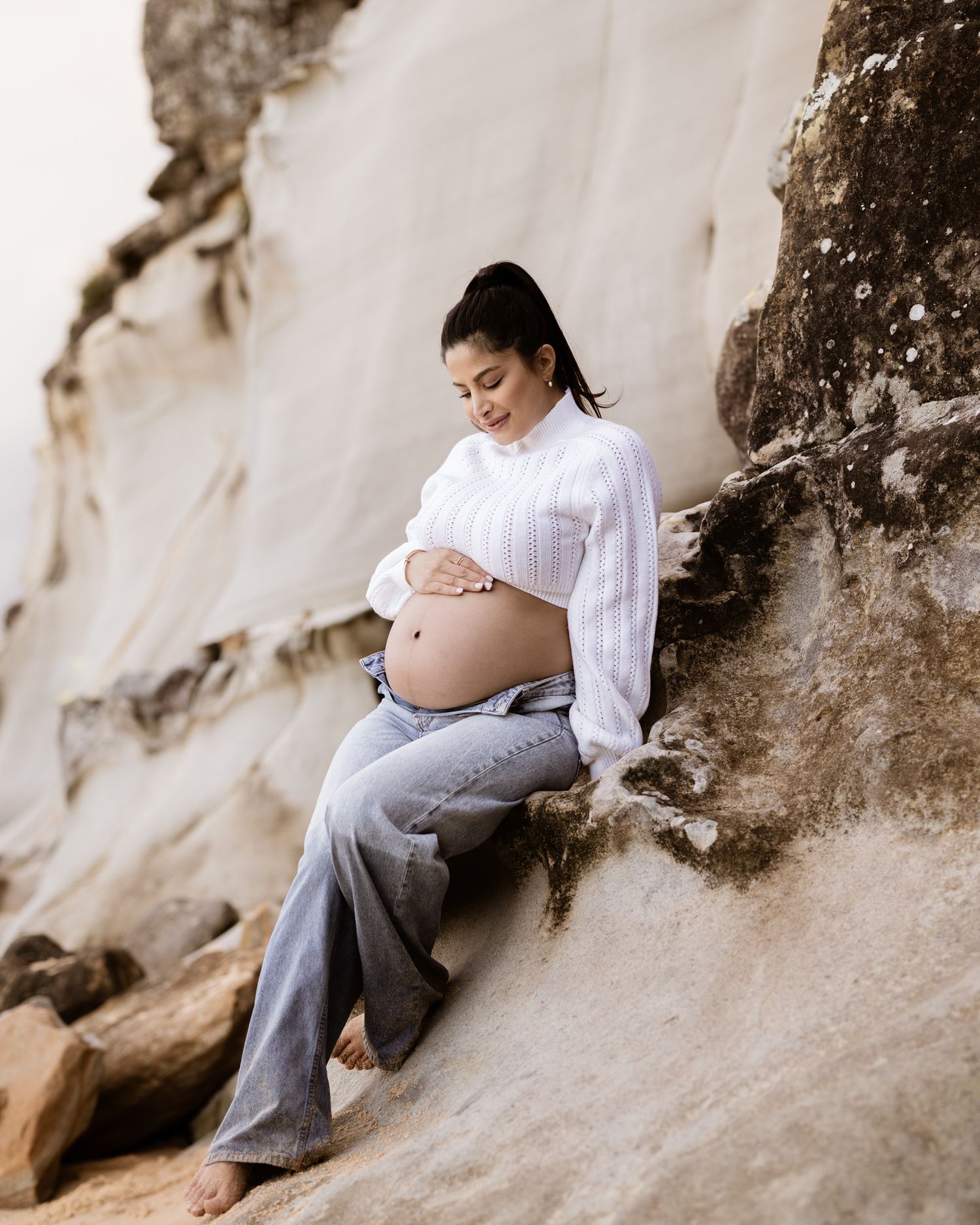 couples Maternity photography at long reef beach