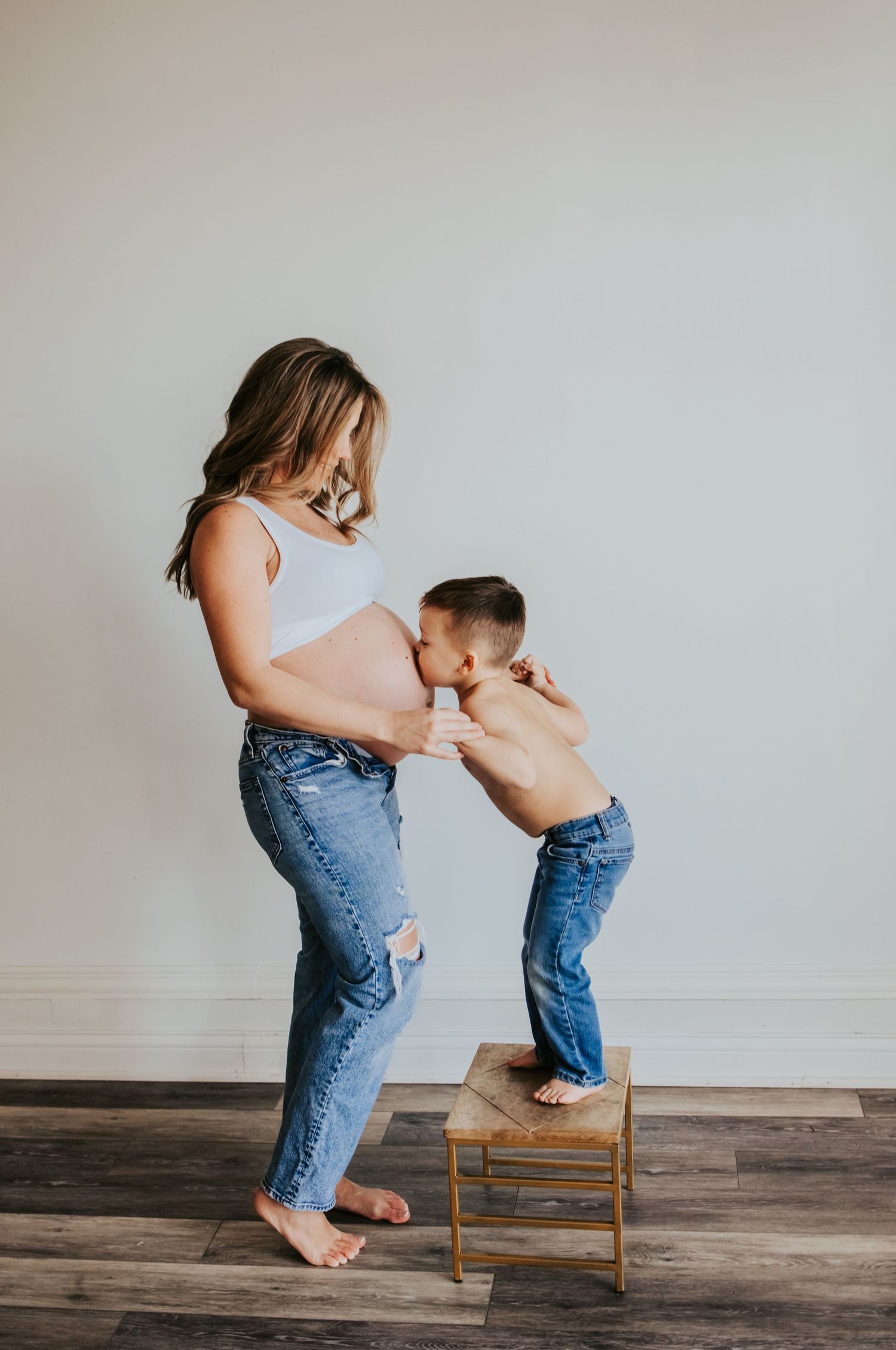 Little boy, kissing his mom belly in my downtown zionsville studio