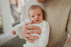 Lifestyle newborn photography in Zionsville, Indiana