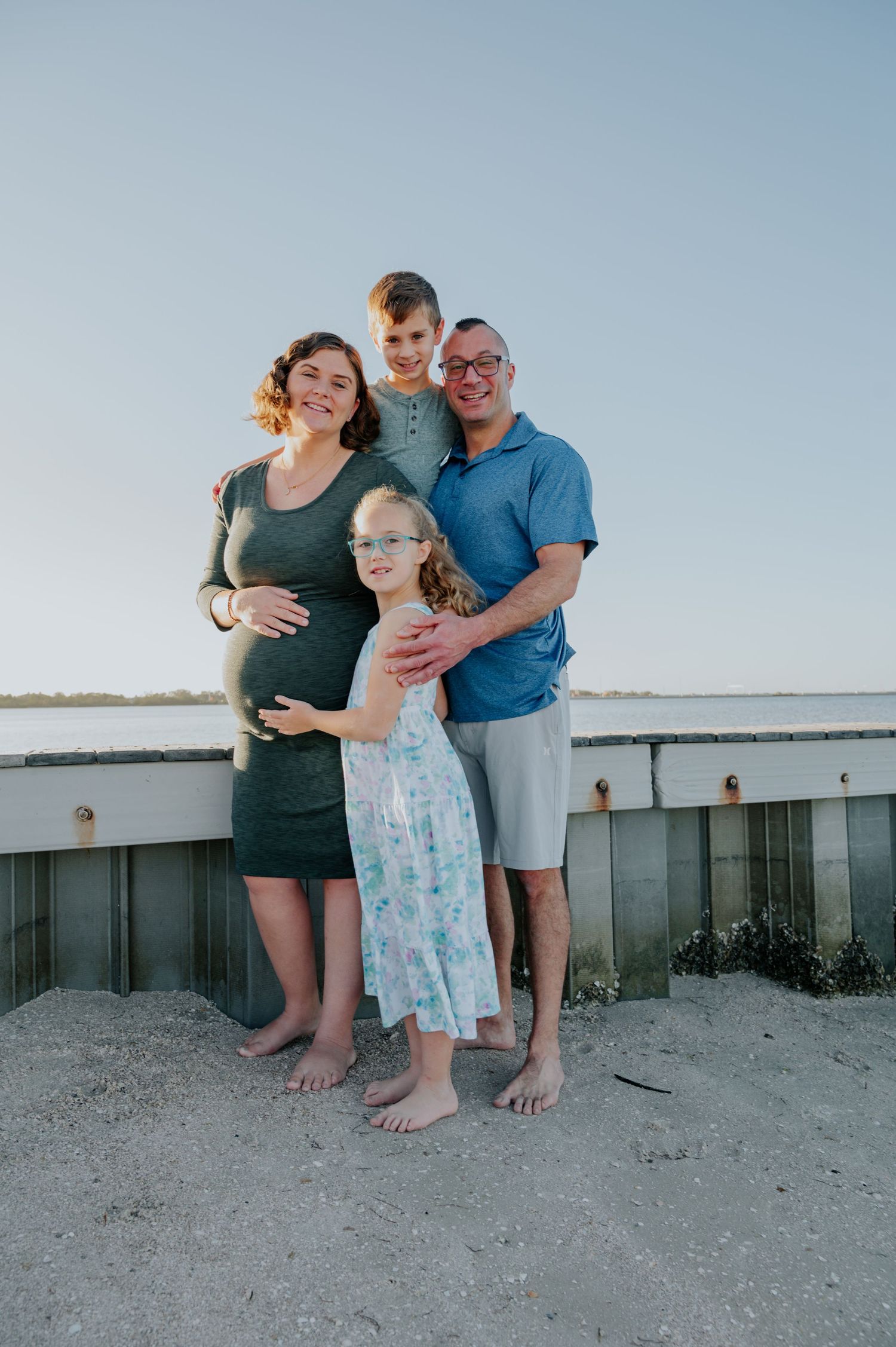 Maternity photo with family