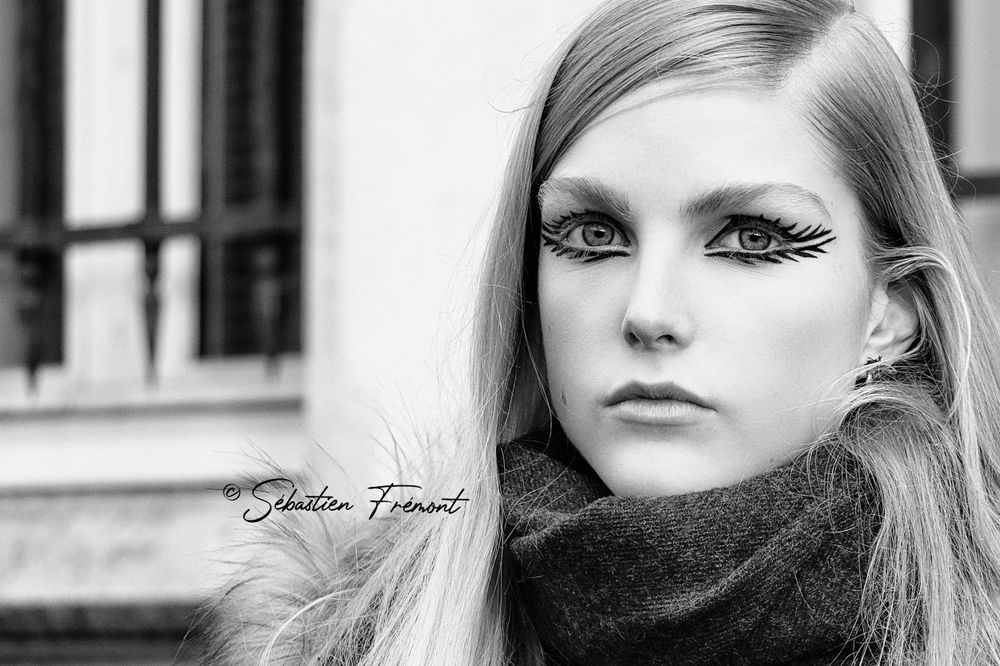 Sébastien Frémont - Portrait Photographer - Kirin Dejonckheere / Christian Dior - Paris