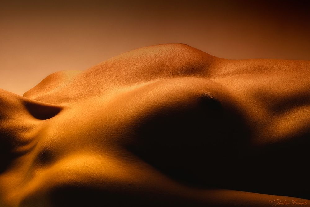Sébastien Frémont - Portrait Photography - Souhil Aboussiki / Summer Body- Studio Paris