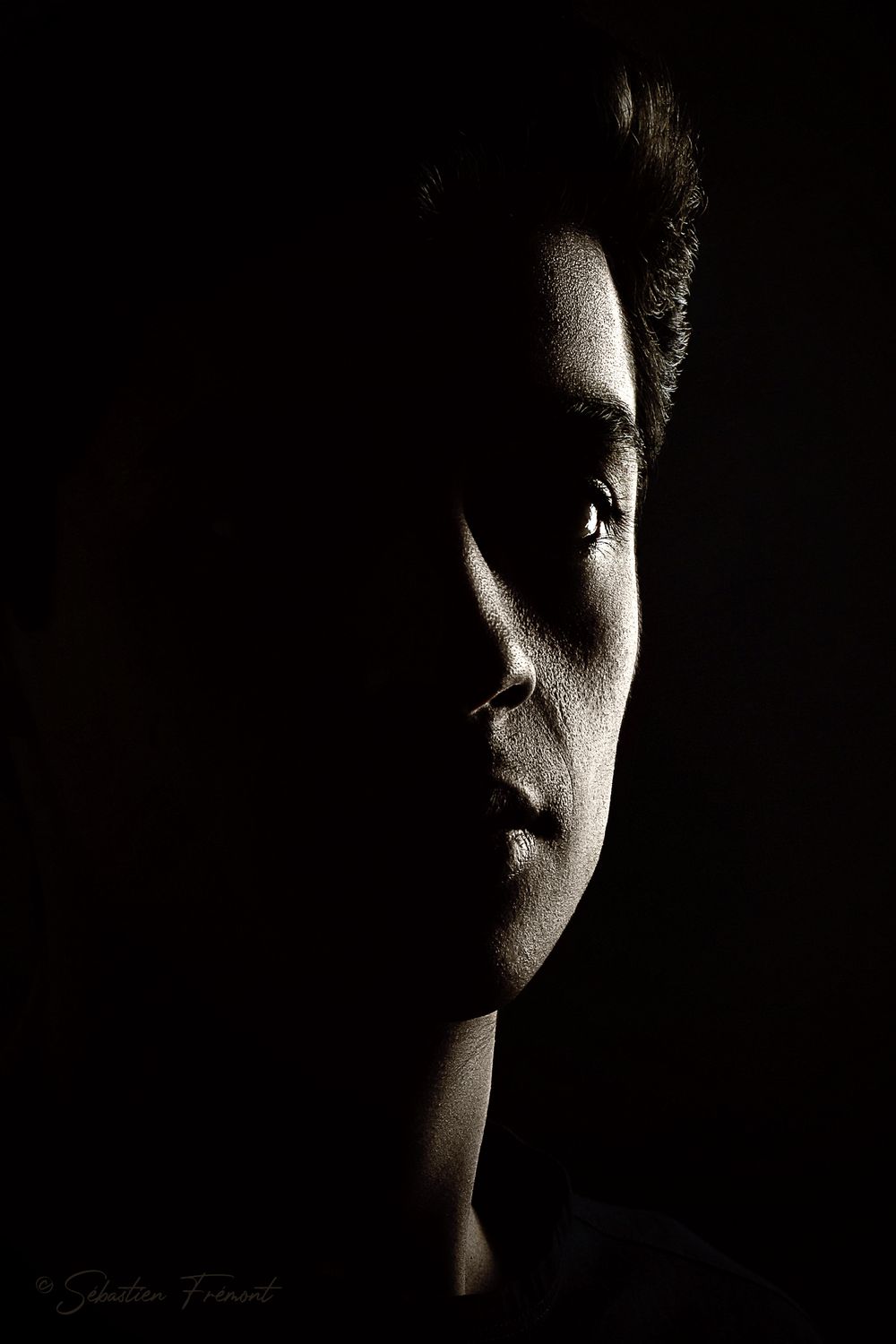 Sébastien Frémont - Portrait Photographer - Souhil Aboussikine / Yin and Yang - Studio Paris