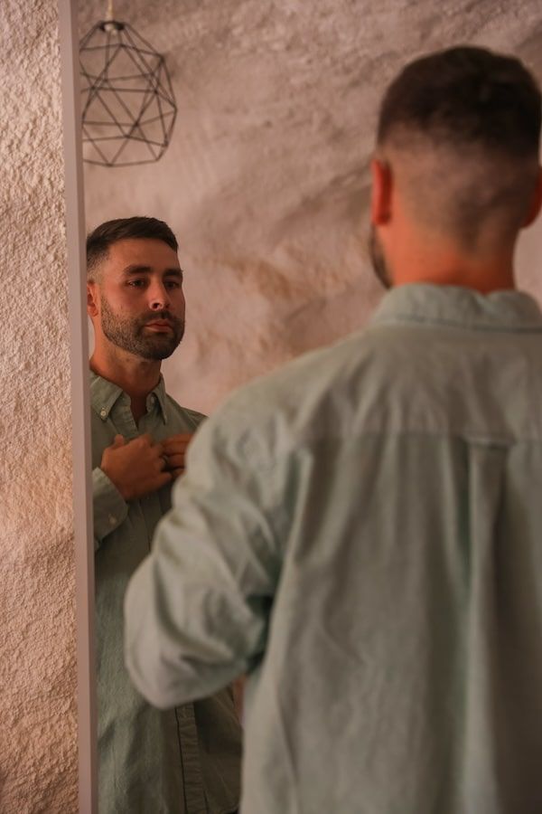 getting ready pictures at an airbnb