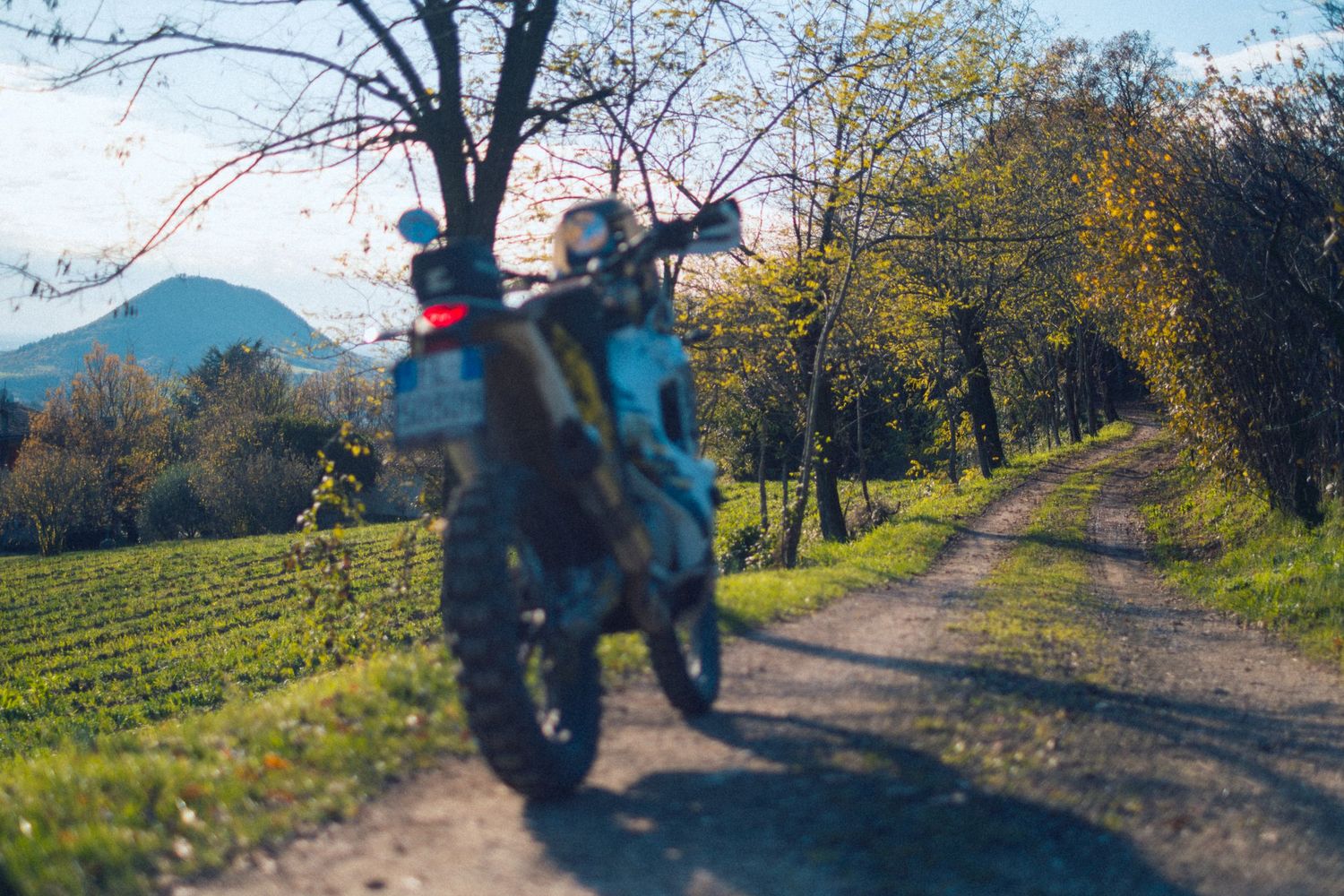 Progetto motoexplorer con tracce gpx e guide di avventure con pdf