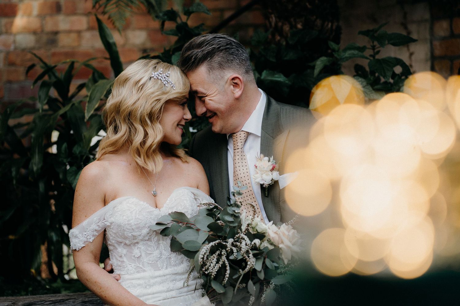 Wedding photographer in melbourne australia, country, laid-back, premium style