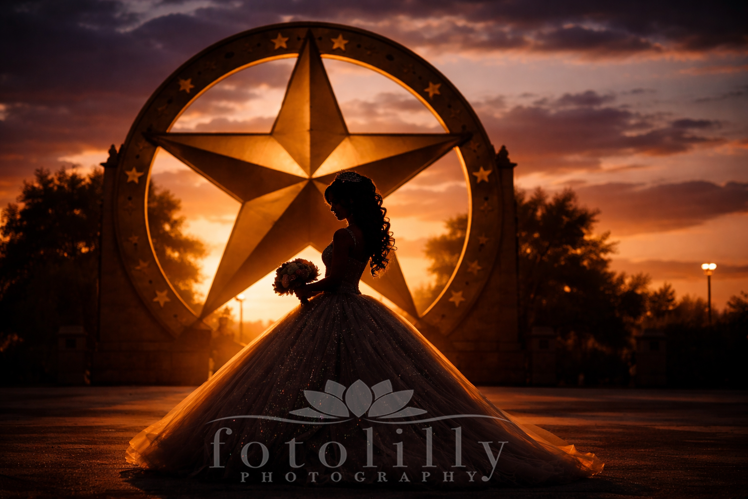 Quinceañera silhouette in front of the Dallas Texas skyline representing Fotolilly Photography as a trusted DFW quince authority