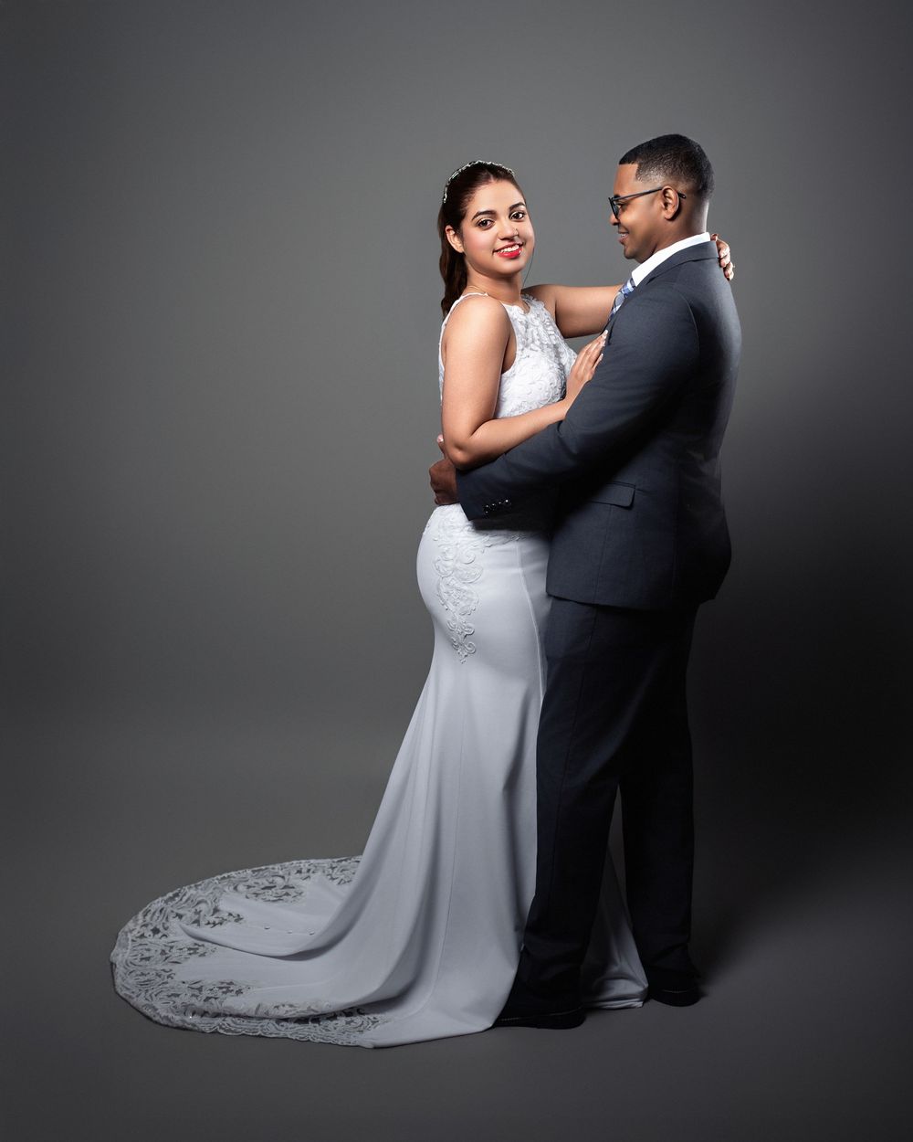 sesión pre boda en estudio

pre boda elegante en studio

sesión pre boda minimalista

fotos pre boda profesionales en estudio