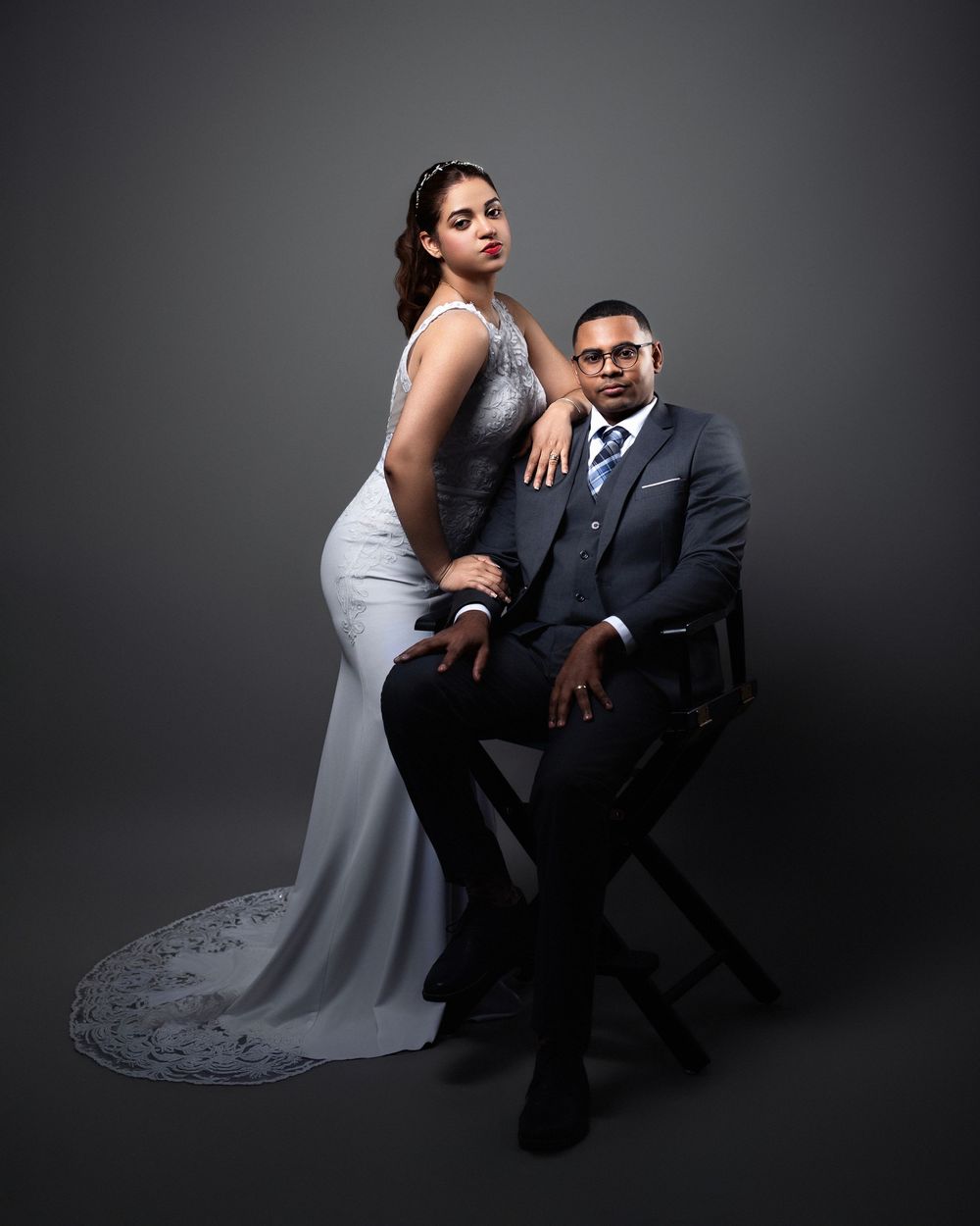 sesión pre boda en estudio

pre boda elegante en studio

sesión pre boda minimalista

fotos pre boda profesionales en estudio

fotografía pr