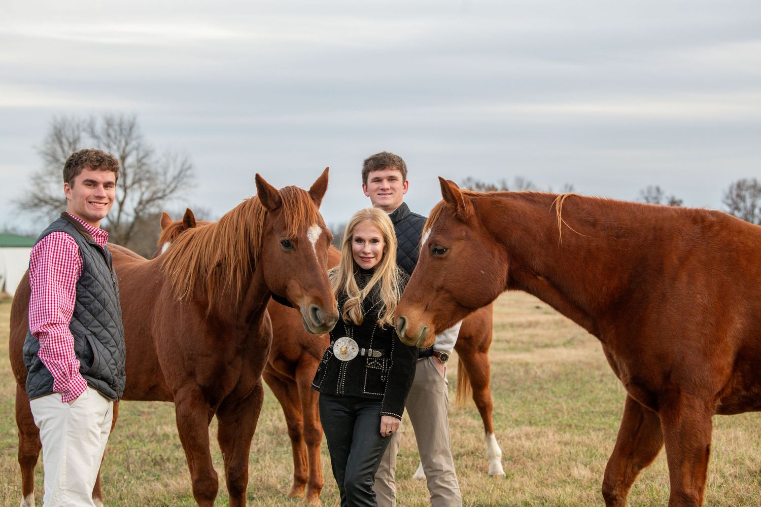 Family portraits with horses.