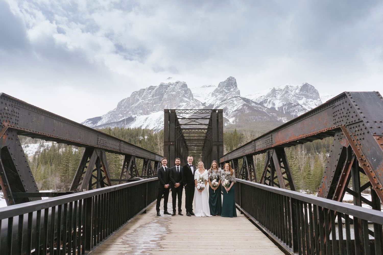 Silvertip Resort Canmore Wedding
Silvertip Resort Canmore Wedding Photographer
Engine Bridge Canmore