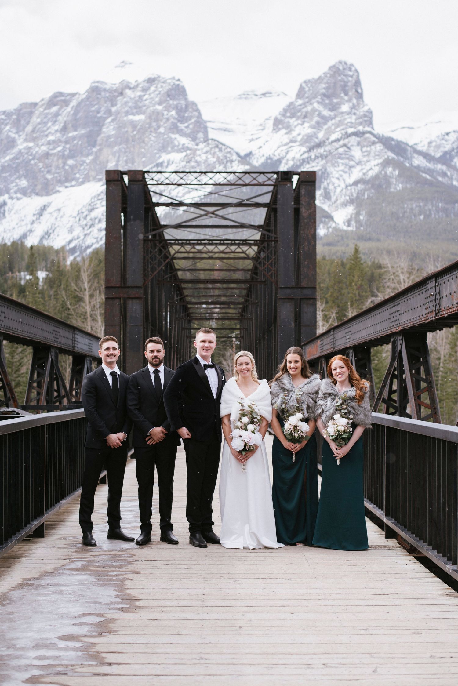 Silvertip Resort Canmore Wedding
Silvertip Resort Canmore Wedding Photographer
Engine Bridge Canmore