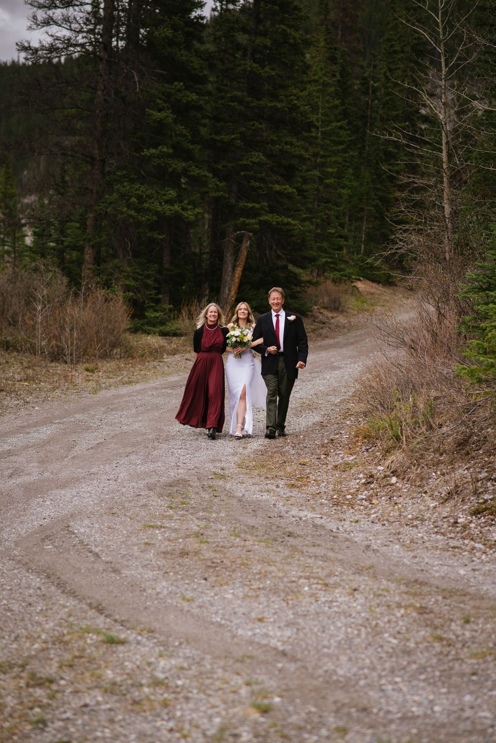Canmore Elopement Wedding Photographer
Canmore Wedding Photographer