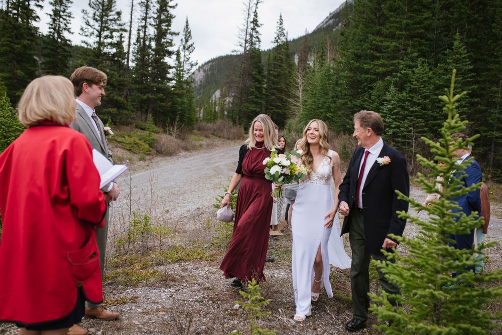 Canmore Elopement Wedding Photographer
Canmore Wedding Photographer