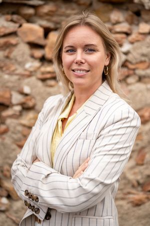 Företagsfoto av Fotograf Jessica Lindqvist - portätt av mäklaren Wessblad Homes i Spanien.
