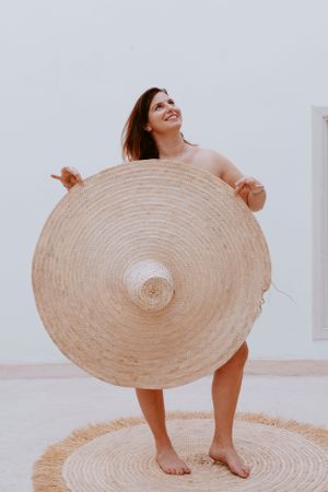 Portrait de femme lors d'une séance de thérapie par l'image à la retraite sistres Nomad' à Marrakech