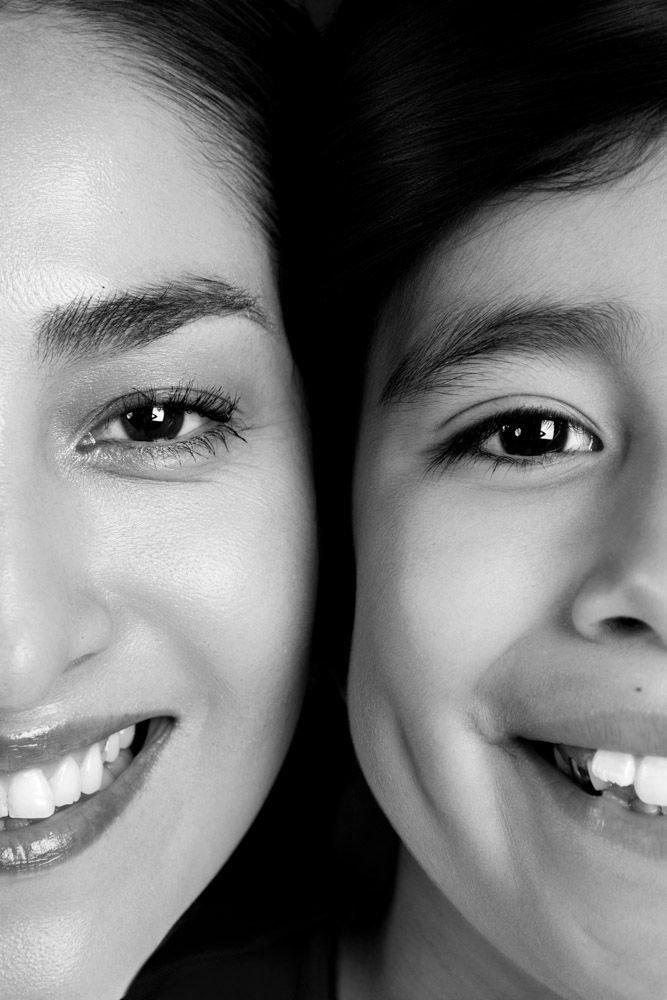 Macro retrato artístico e íntimo en blanco y negro. Fotografía de autor centrada en la expresión y la mirada en estudio Coyoacán CDMX