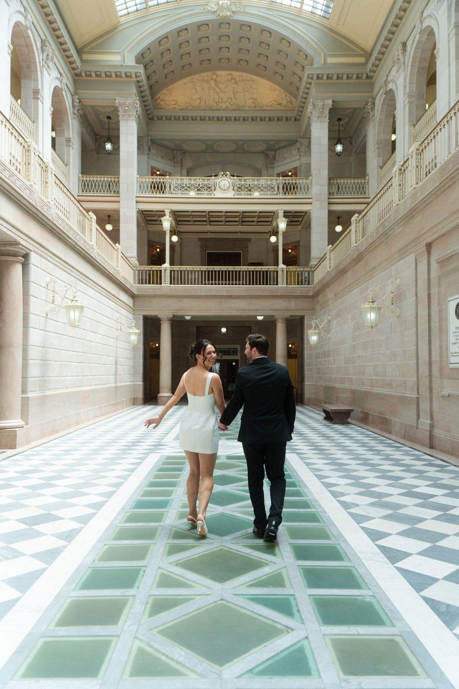 couples engagement session at the Hartford City Hall in Connecticut