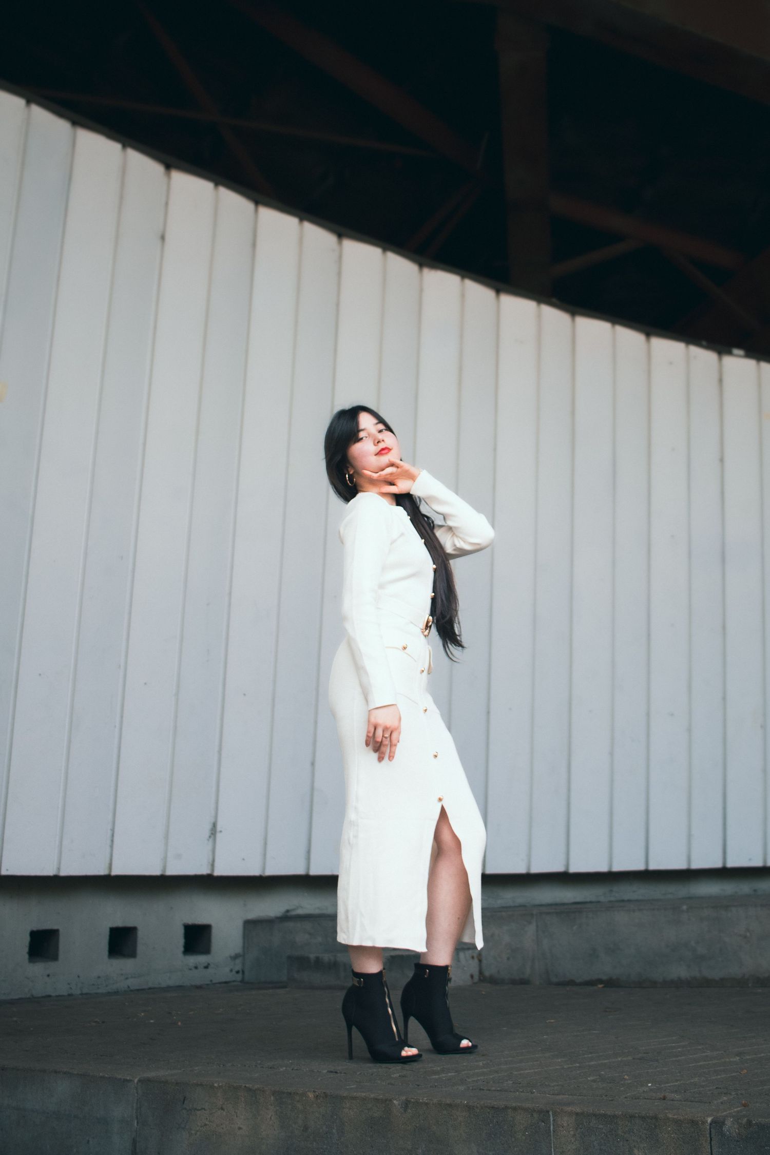 full-body model pose for portfolio update