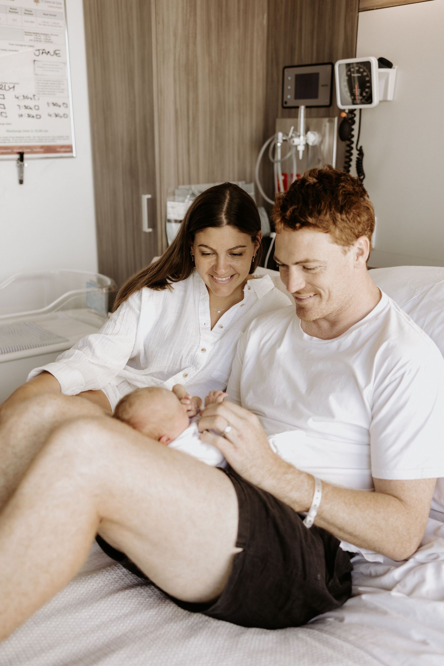 Geelong Lara Torquay Ocean Grove Barwon Heads newborn maternity pregnancy family motherhood couples photographer photography photoshoot