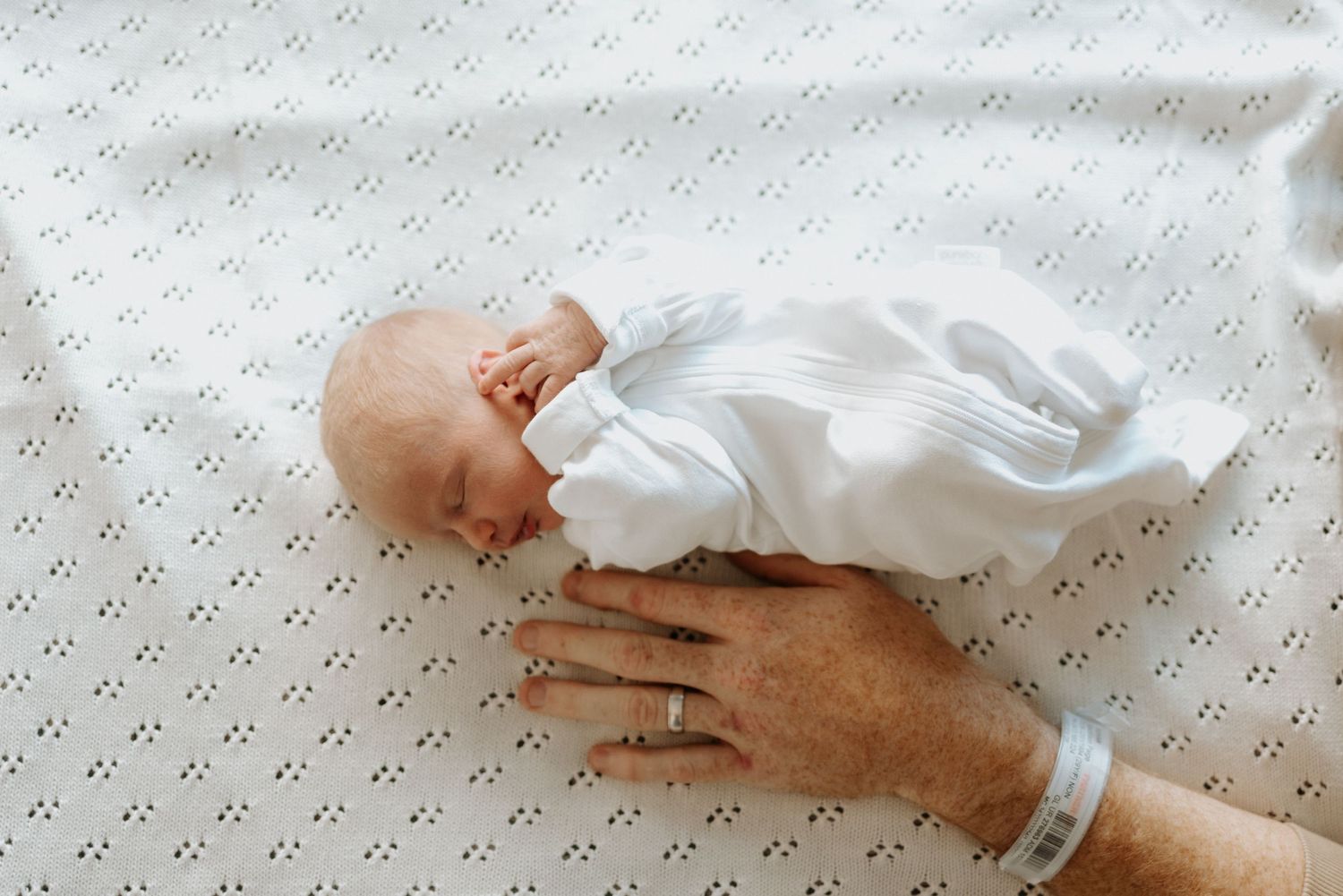 Geelong Lara Torquay Ocean Grove Barwon Heads newborn maternity pregnancy family motherhood couples photographer photography photoshoot