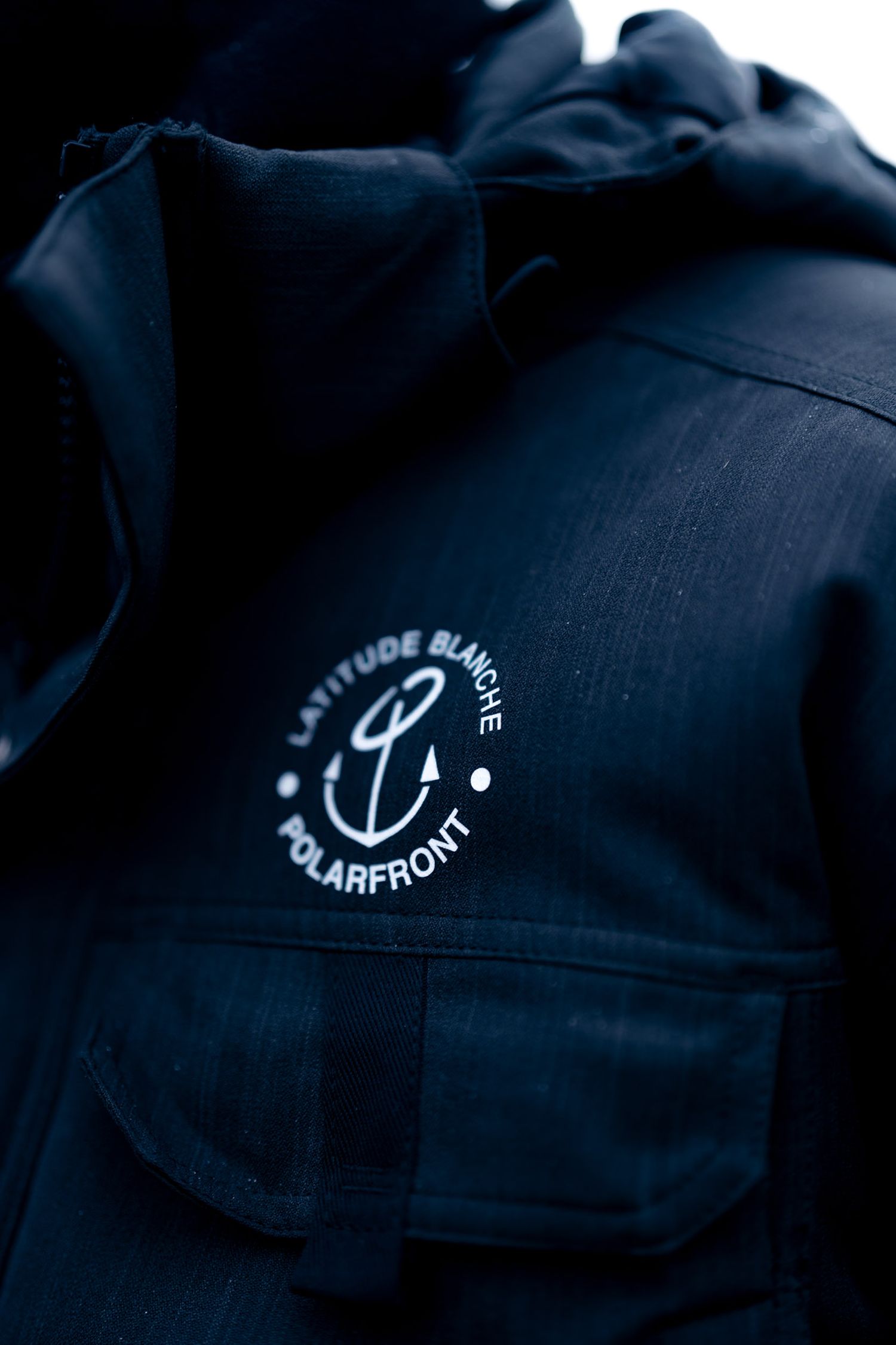 veste logot latitude blanche