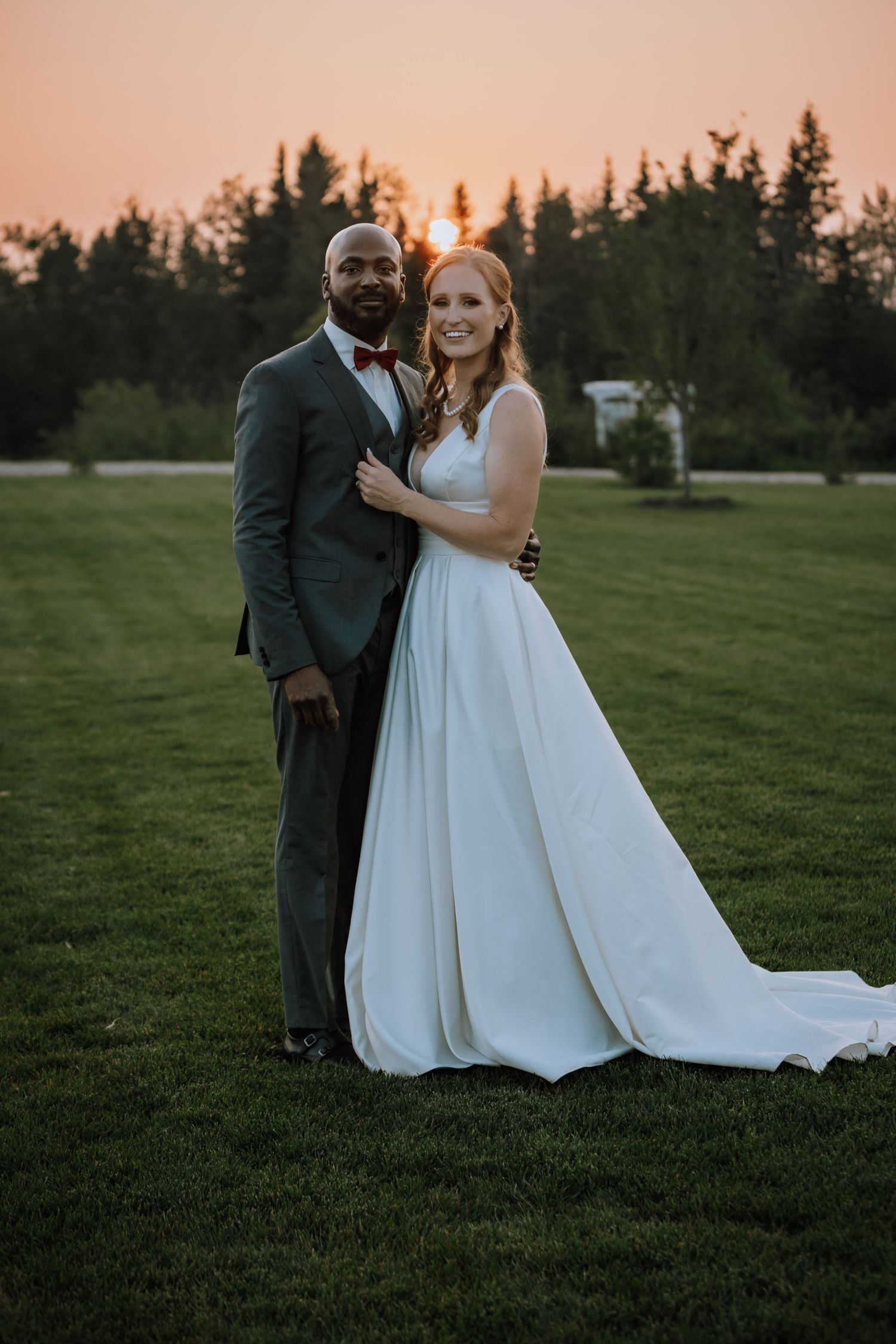 Alberta.Calgary.Edmonton Wedding Photographer
