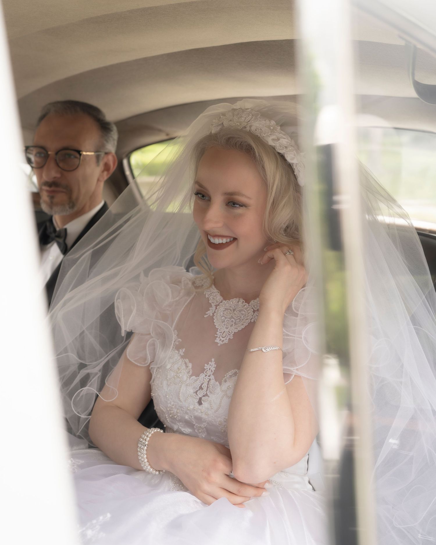 This vintage-inspired wedding in Andover, MA was picture-perfect—see the highlights and elegant imagery from Christopher Raspa Photography.
