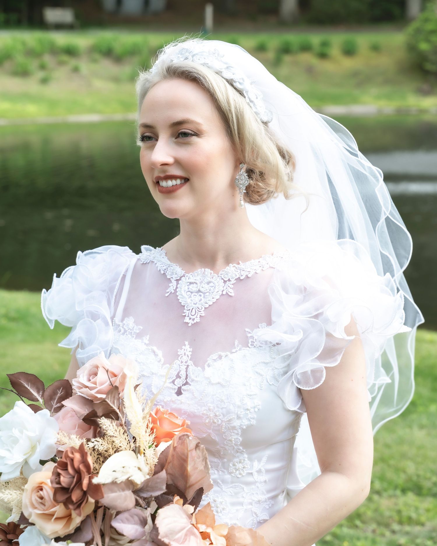 This vintage-inspired wedding in Andover, MA was picture-perfect—see the highlights and elegant imagery from Christopher Raspa Photography.