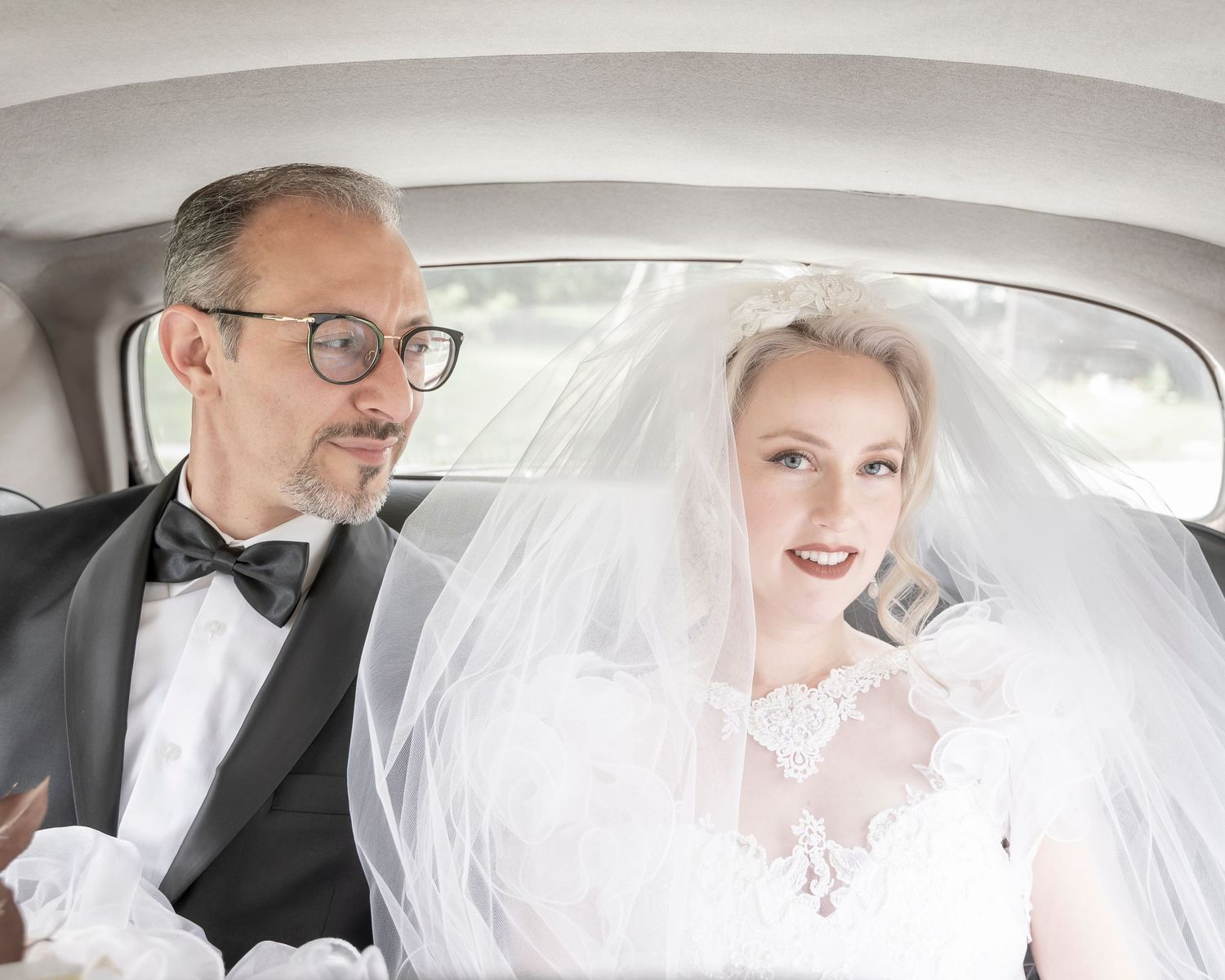This vintage-inspired wedding in Andover, MA was picture-perfect—see the highlights and elegant imagery from Christopher Raspa Photography.