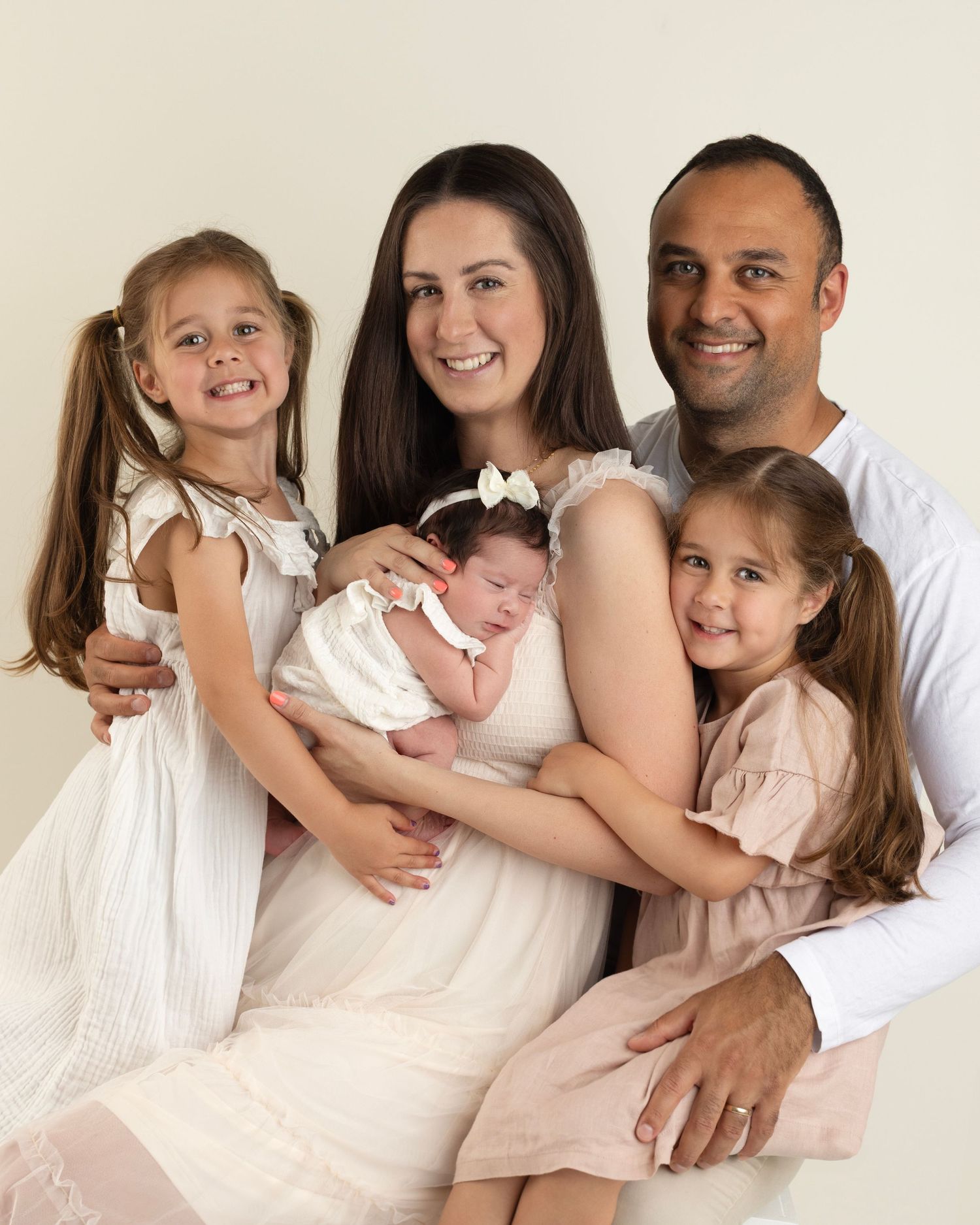 Newborn photography session, baby girl asleep on a blanket. Elizabeth Lang Photography Cloverdale Surrey Vancouver.