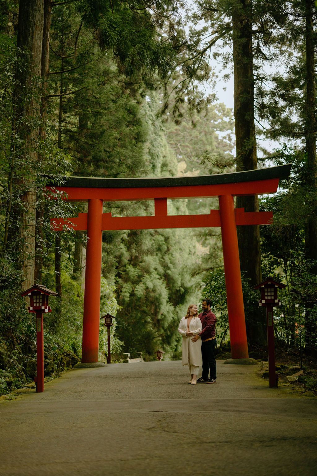 Couple proposal and engagement photography at Lake Ashi Hakone Japan
