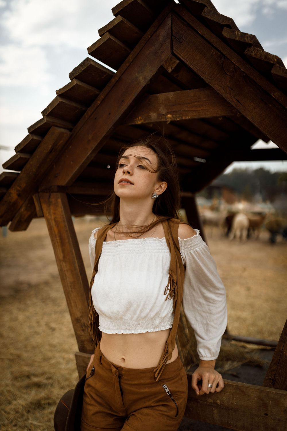 Індивідуальна фотосесія у Харкові. Розкрий свою унікальність через стильні та емоційні кадри. Підкреслю твою природну красу.