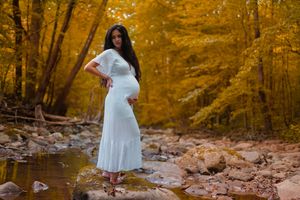 Knoxville Maternity Photographer. Roane County. Tennessee Photographer. Tennessee Maternity photography. Fine Art. Maternity