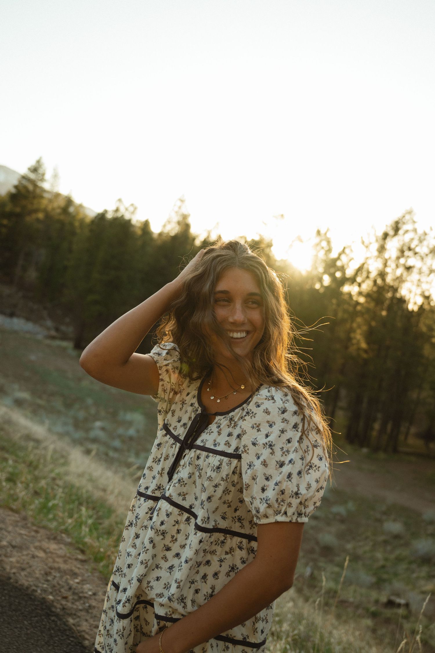 Senior photoshoot, senior photo inspo, senior photos in mountains, utah senior photographer