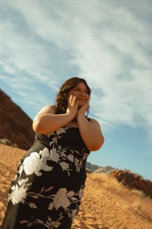 Senior photoshoot, senior photo inspo, senior photos in desert, utah senior photographer, snow canyon senior photos