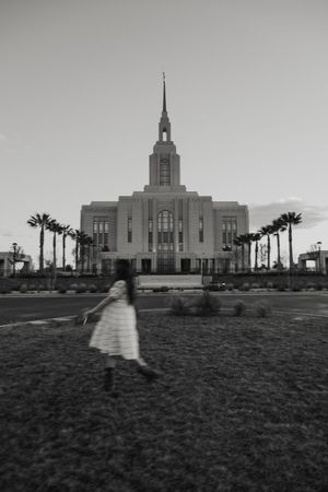 LDS sister missionary photos, LDS temple photos, LDS missionary photoshoot