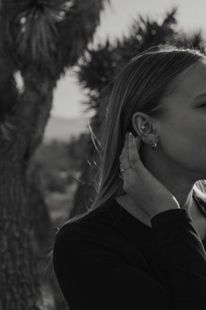 Senior photoshoot, senior photo inspo, senior photos in desert, utah senior photographer, joshua tree senior photos