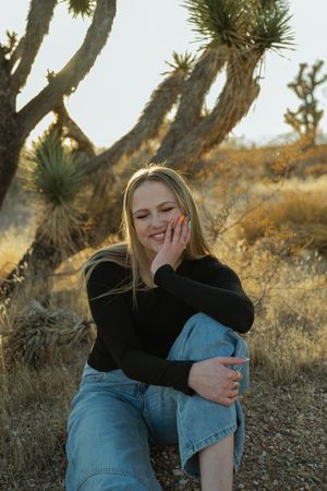 Senior photoshoot, senior photo inspo, senior photos in desert, utah senior photographer, joshua tree senior photos