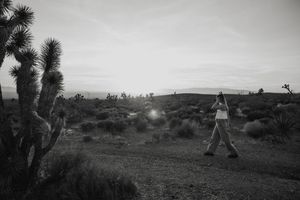 Senior photoshoot, senior photo inspo, senior photos in desert, utah senior photographer, joshua tree senior photos