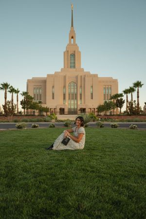 LDS sister missionary photos, LDS temple photos, LDS missionary photoshoot