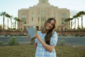 LDS sister missionary photos, LDS temple photos, LDS missionary photoshoot