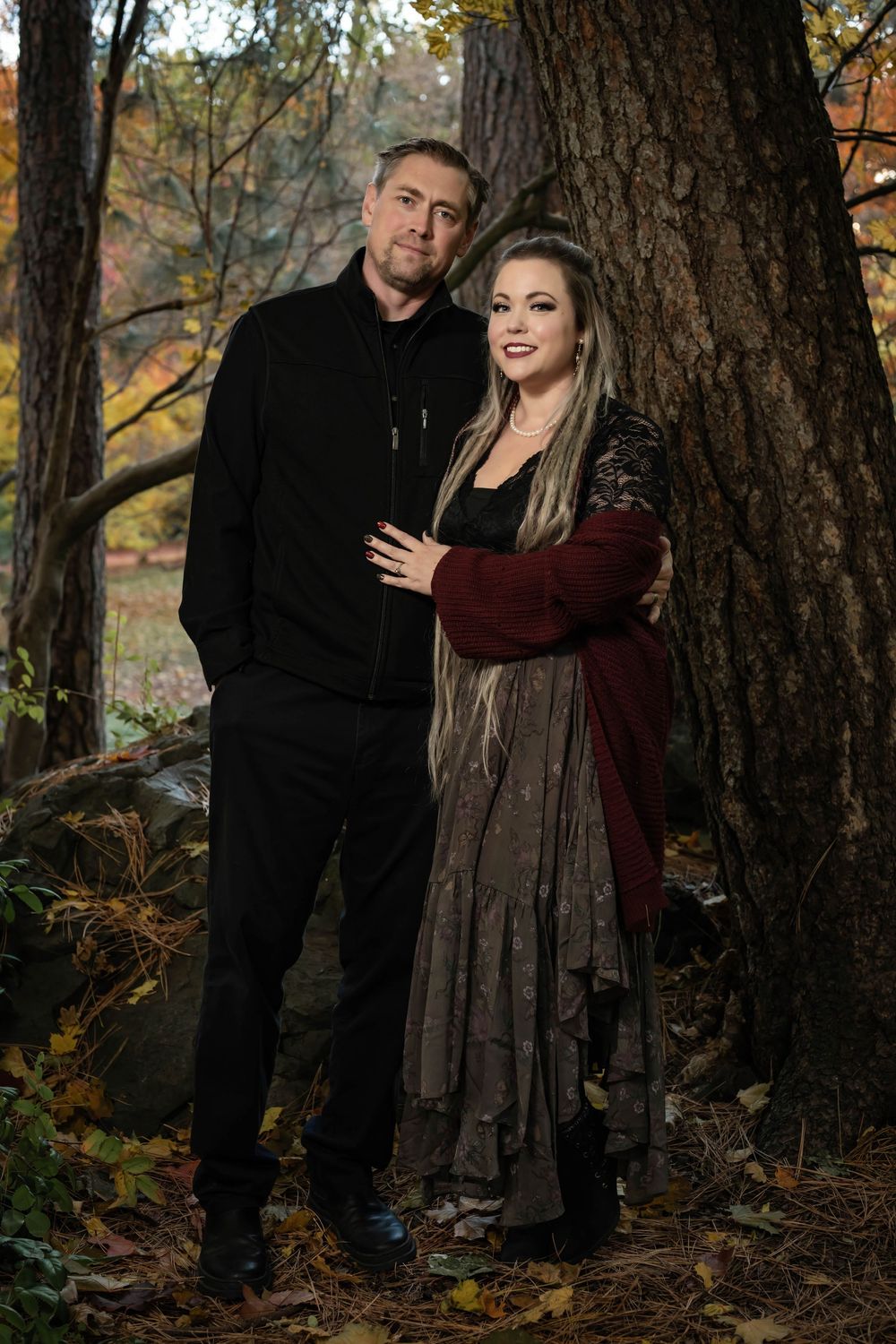 Family fall portraits take at Finch Arboretum in Spokane Washington.
